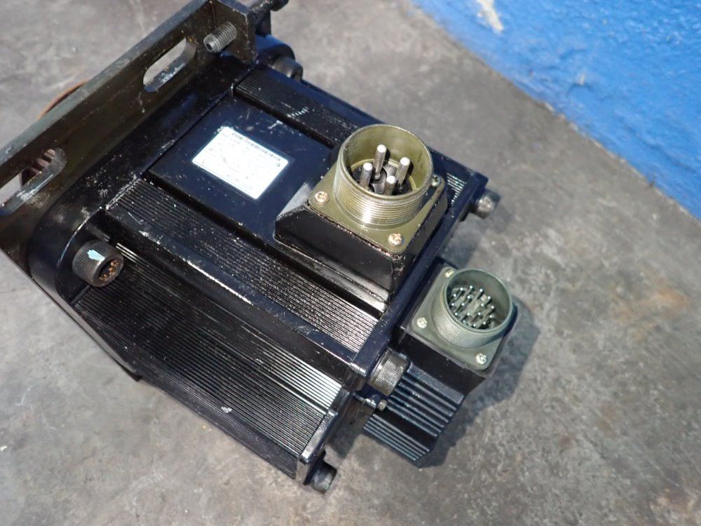 Yaskawa Servo Motor - Sgmg-20aabb