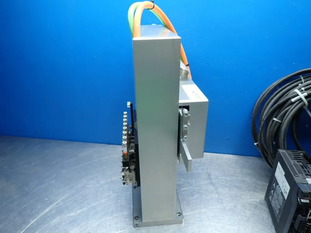 Omron Linear Motor Assembly Pick & Place System - R88l-es-pm-c110-b100-0001