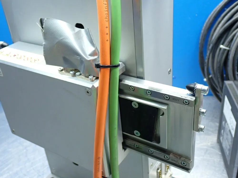 Omron Linear Motor Assembly Pick & Place System - R88l-es-pm-c110-b100-0001