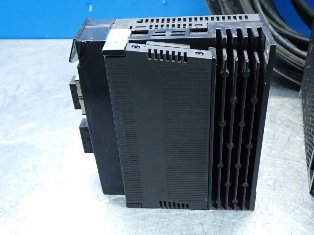 Omron Linear Motor Assembly Pick & Place System - R88l-es-pm-c110-b100-0001