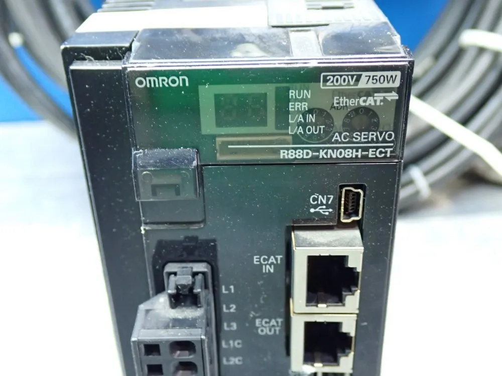 Omron Linear Motor Assembly Pick & Place System - R88l-es-pm-c110-b100-0001