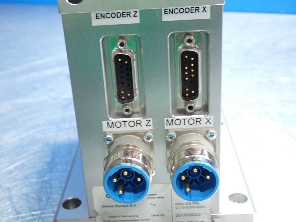 Omron Accurax Linear Motor Pick & Place System - R88l-es-pm-c110-b300-0001