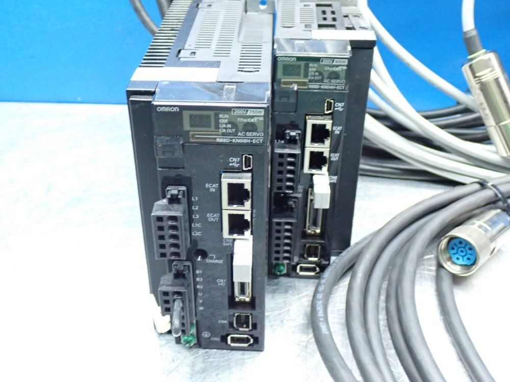 Omron Accurax Linear Motor Pick & Place System - R88l-es-pm-c110-b300-0001