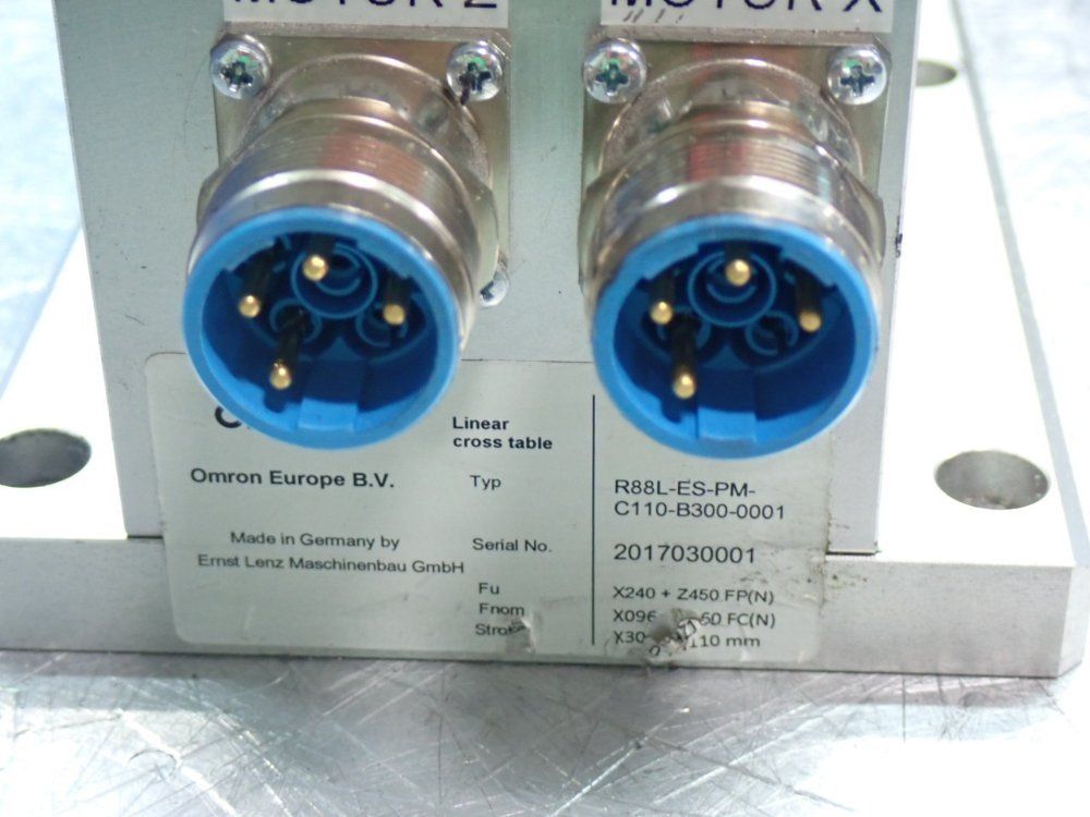 Omron Accurax Linear Motor Pick & Place System - R88l-es-pm-c110-b300-0001