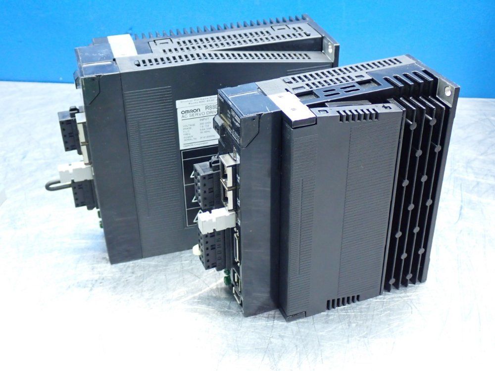 Omron Accurax Linear Motor Pick & Place System - R88l-es-pm-c110-b300-0001