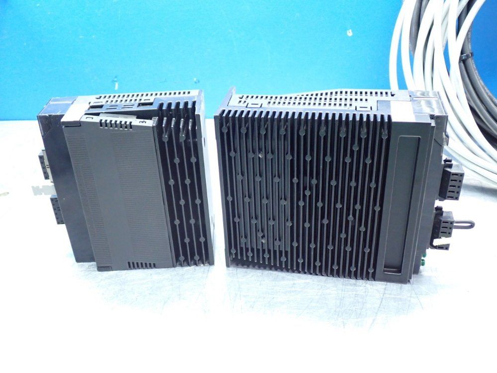 Omron Accurax Linear Motor Pick & Place System - R88l-es-pm-c110-b300-0001