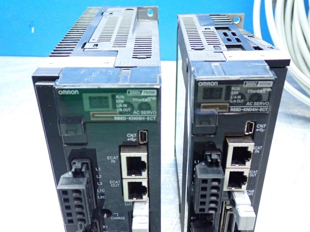 Omron Accurax Linear Motor Pick & Place System - R88l-es-pm-c110-b300-0001