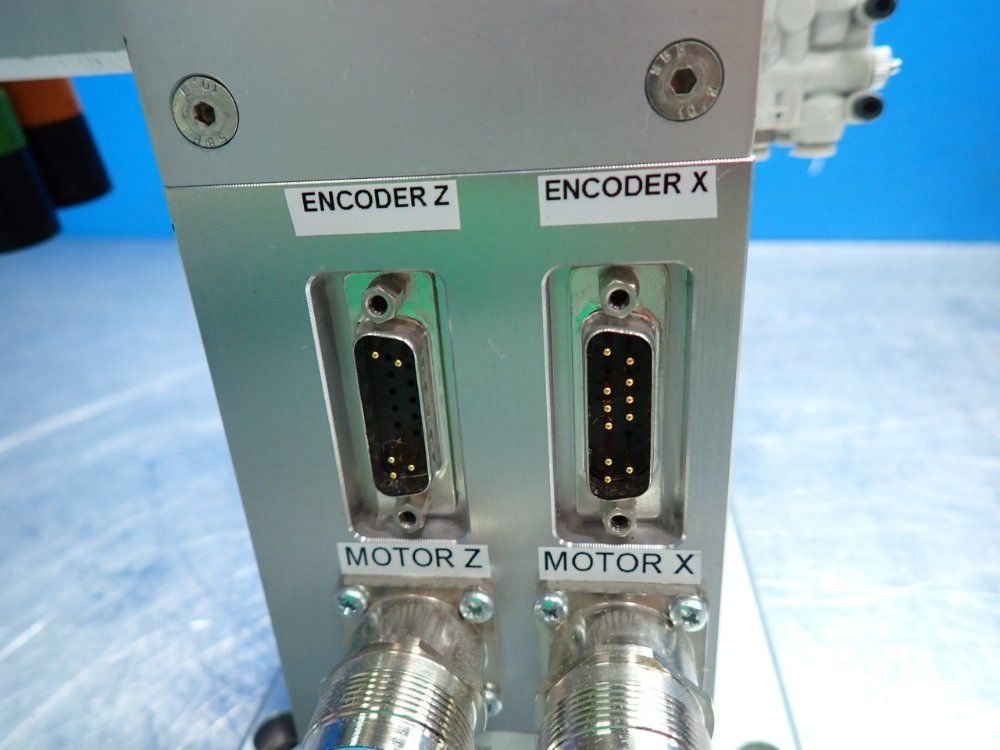 Omron Accurax Linear Motor Pick & Place System - R88l-es-pm-c110-b300-0001