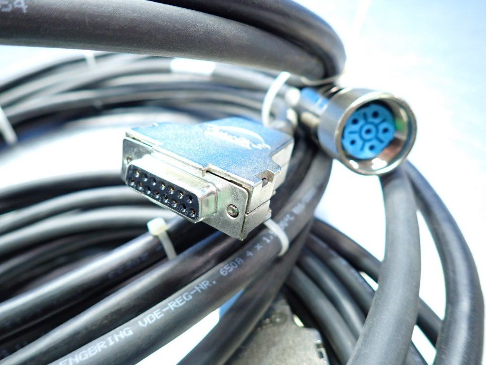 Omron Accurax Linear Motor Pick & Place System - R88l-es-pm-c110-b300-0001