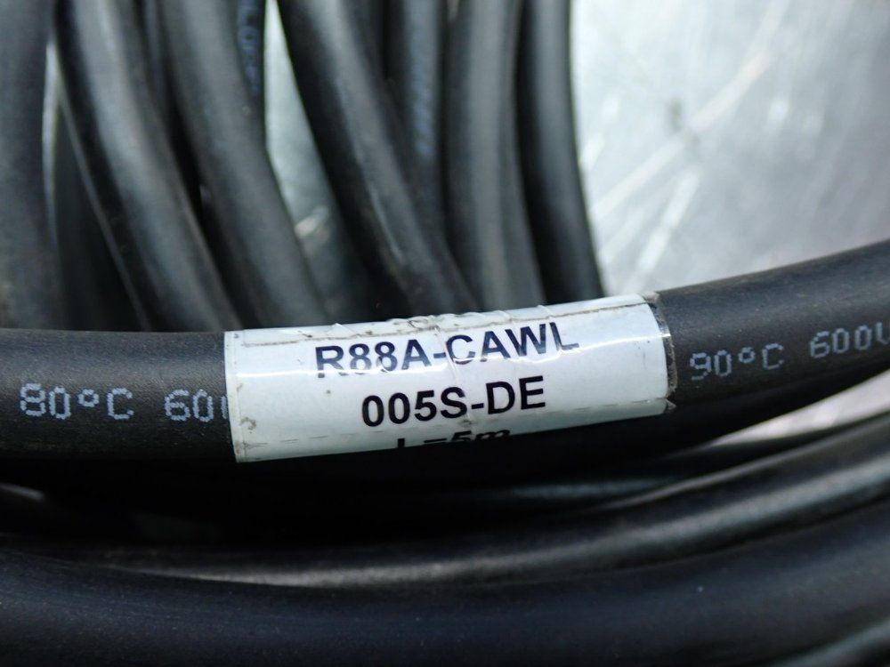 Omron Accurax Linear Motor Pick & Place System - R88l-es-pm-c110-b300-0001