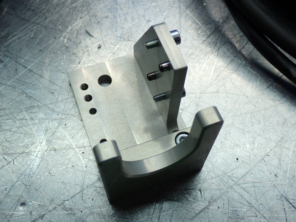 Omron Accurax Linear Motor Pick & Place System - R88l-es-pm-c110-b300-0001