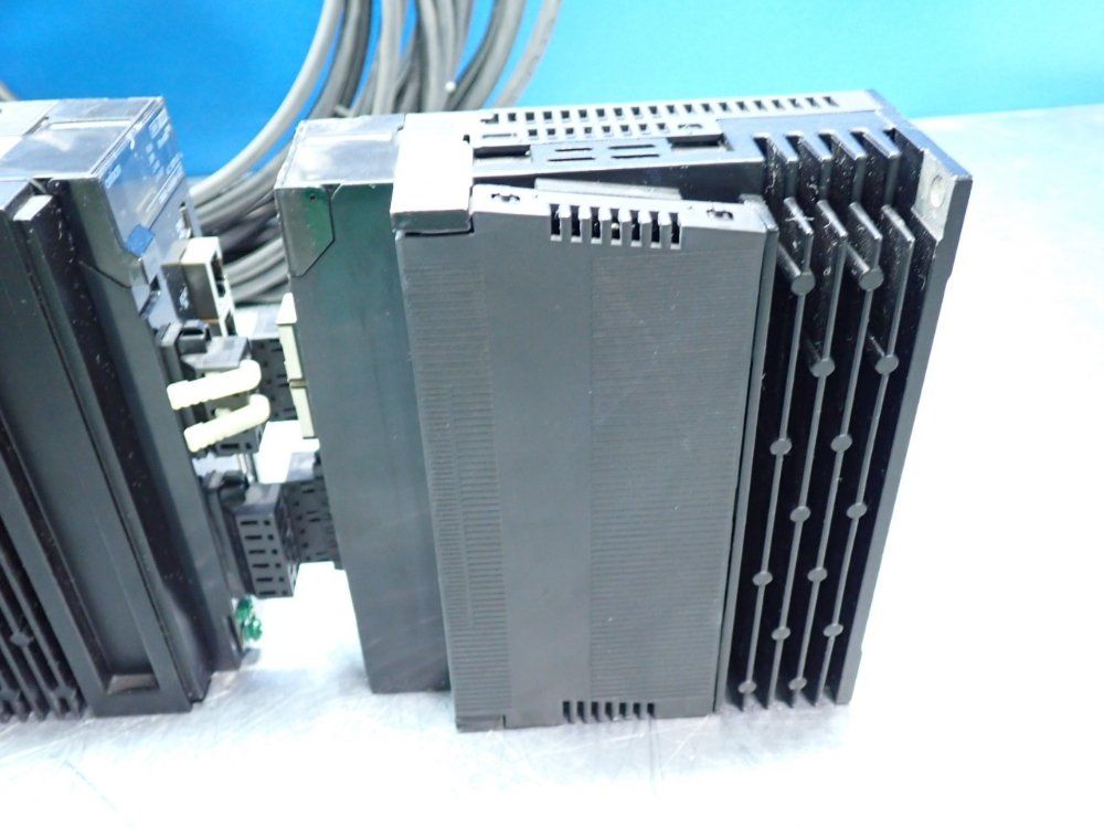 Omron Linear Motor Assembly Pick & Place System - R88l-es-pm-c110-b250-0001