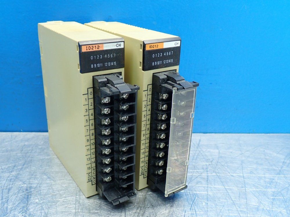 Omron Sysmacc200 16-channel Dc Input Module C200h-series, 2pcs - C200h-id212