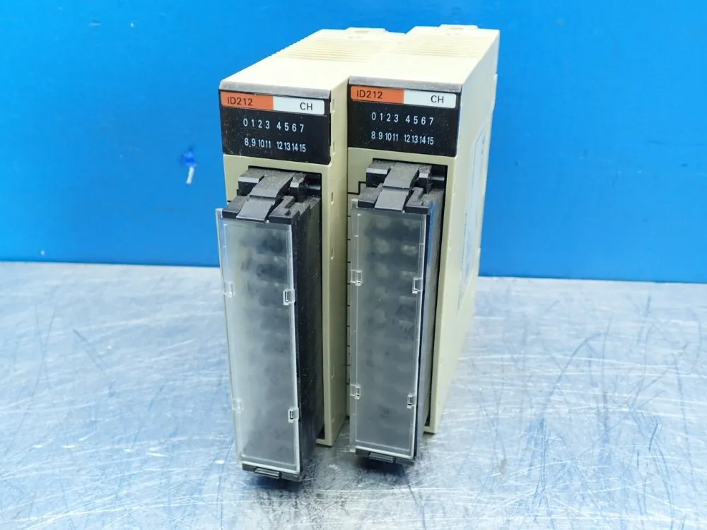 Omron Sysmacc200 16-channel Dc Input Module C200h-series, 2pcs - C200h-id212