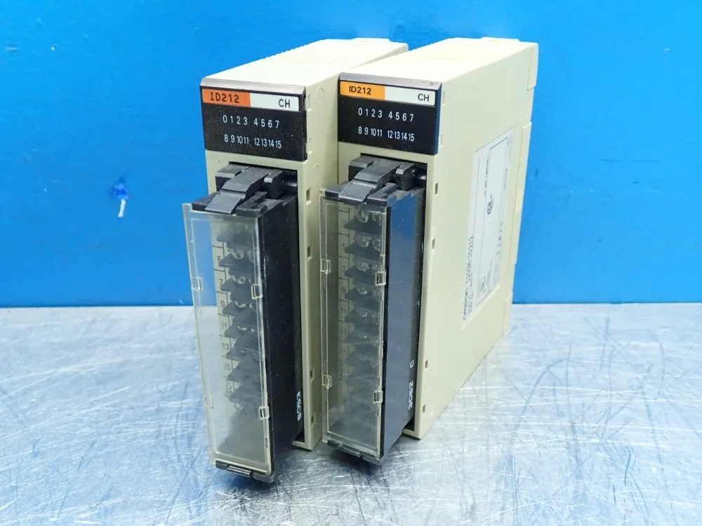 Omron Sysmacc200 16-channel Dc Input Module C200h-series, 2pcs - C200h-id212