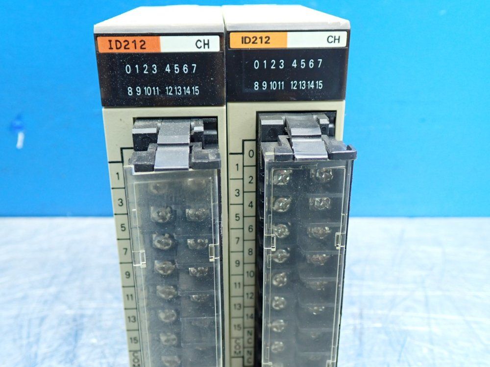 Omron Sysmacc200 16-channel Dc Input Module C200h-series, 2pcs - C200h-id212