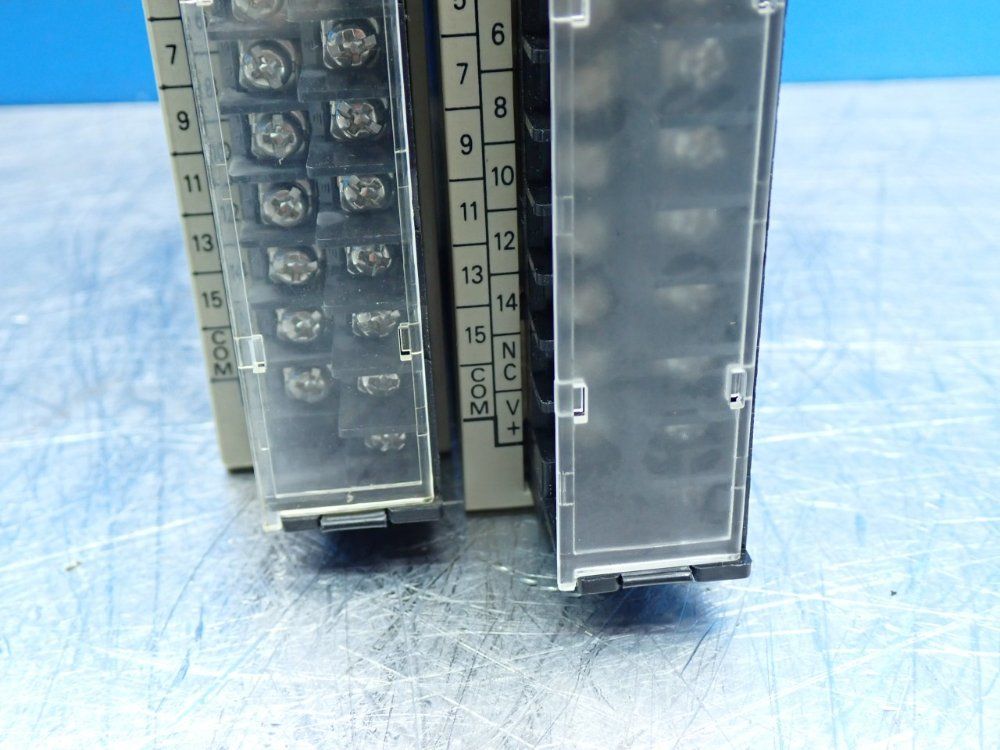 Omron 0.3ma Per Point C200h-series Sysmac 16-point Transistor Plc Output Module, 2pcs - C200h-od212