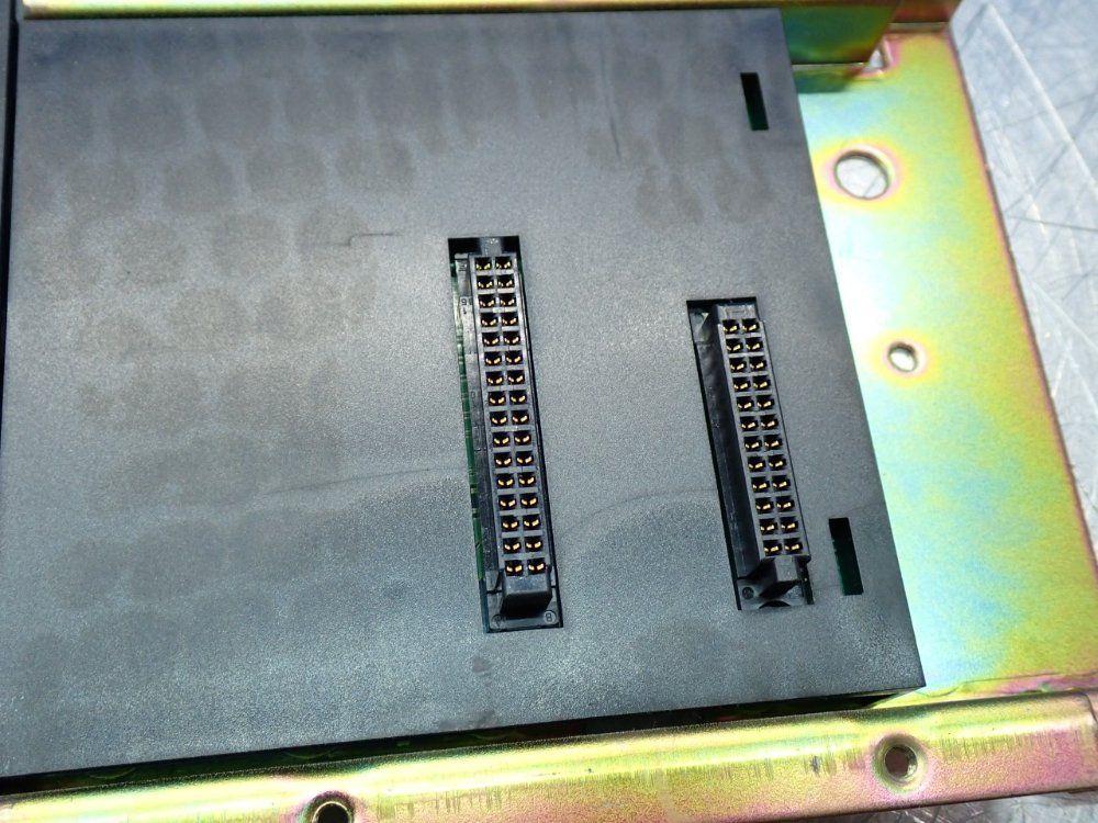 Omron 10-slot Cpu Backplane Base Unit - C200hw-bc101-v1