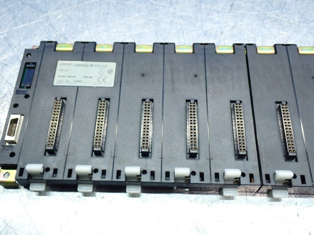 Omron 10-slot Cpu Backplane Base Unit - C200hw-bc101-v1