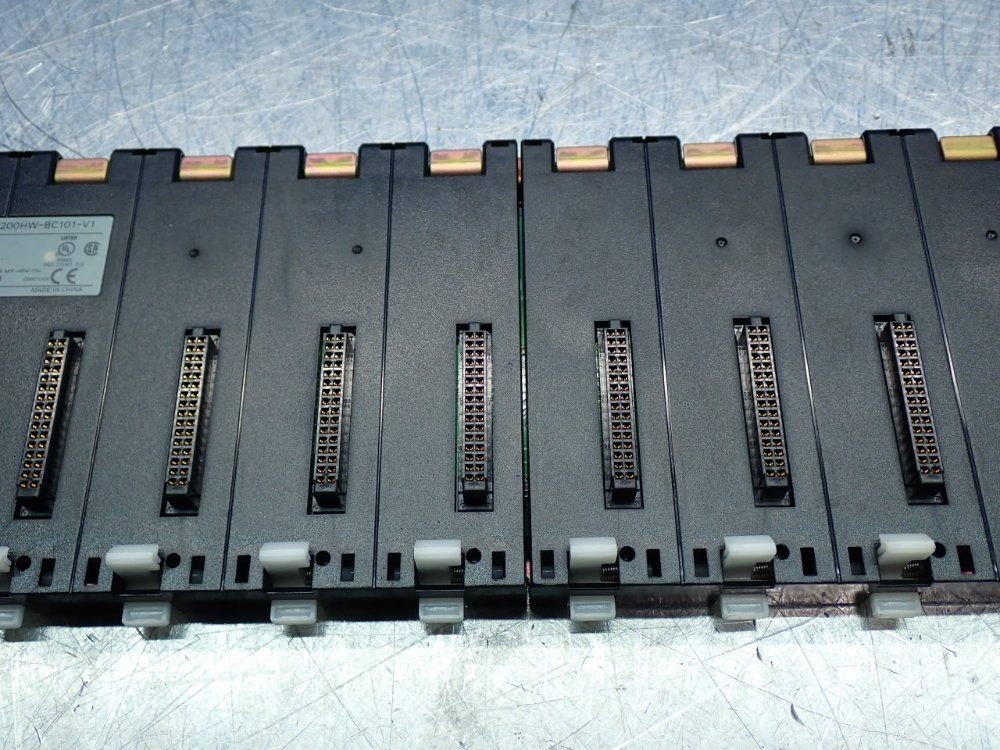 Omron 10-slot Cpu Backplane Base Unit - C200hw-bc101-v1