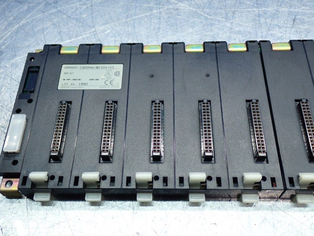 Omron 10-slot Cpu Backplane Base Unit - C200hw-bc101-v1