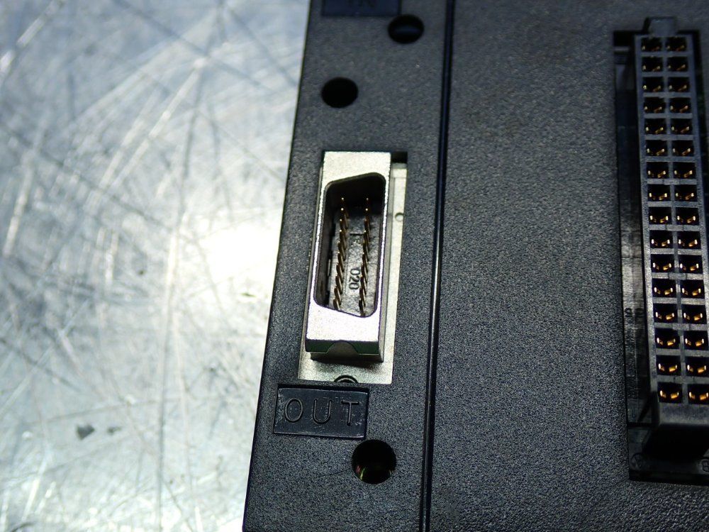 Omron 10-slot Cpu Backplane Base Unit - C200hw-bc101-v1