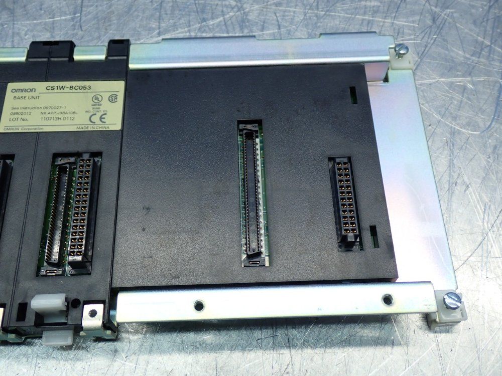 Omron Cs1-series 5-slot Central Processing Unit Base Unit - Cs1w-bc053