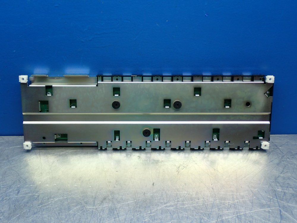 Omron 8-slot Plc Controller Backplane - Cs1w-bc083