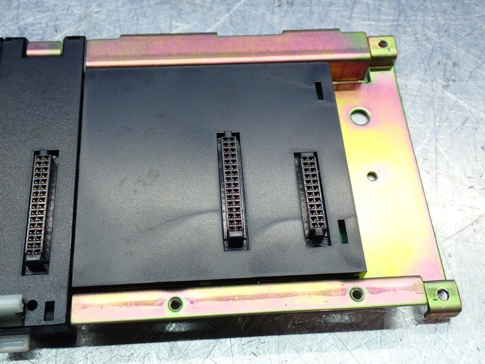 Omron Sysmac C200hw 8-slot Expansion I/o Backplane - C200hw-bc081-v1