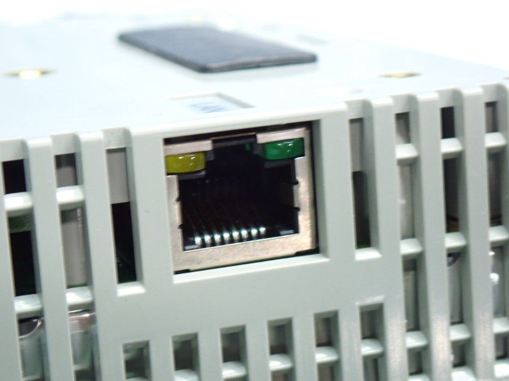 Proface 5.7" Tft Operator Interface - Agp3300-t1-d24