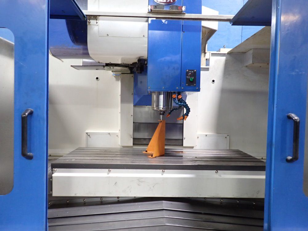 Kia Heavy Industries Corp 25 1/2" X 67" Cnc Vmc - Vx650