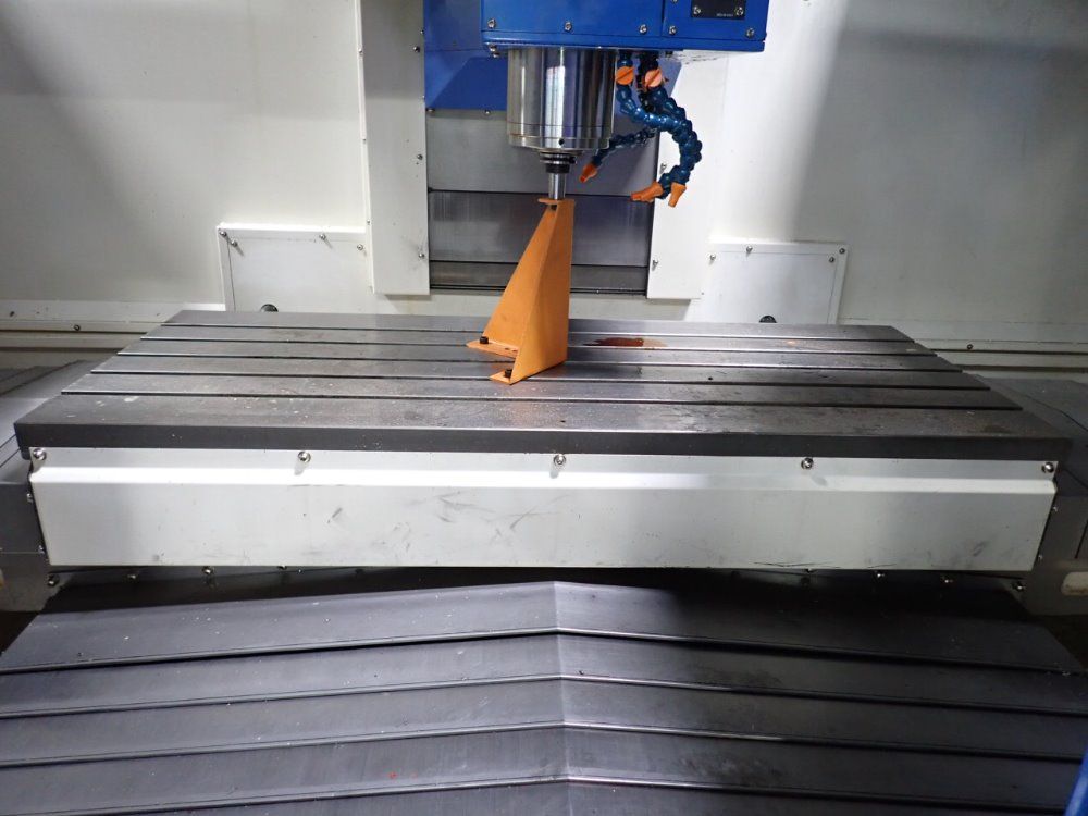 Kia Heavy Industries Corp 25 1/2" X 67" Cnc Vmc - Vx650