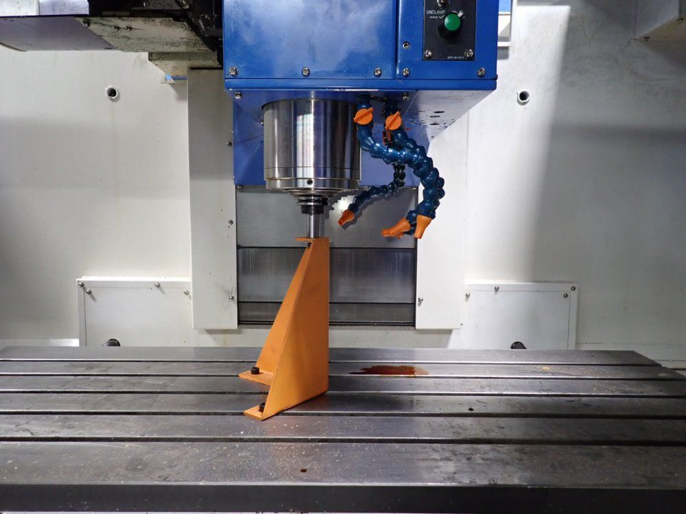 Kia Heavy Industries Corp 25 1/2" X 67" Cnc Vmc - Vx650