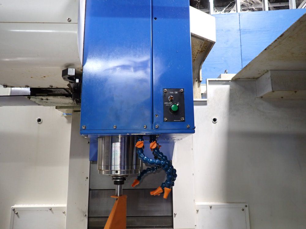 Kia Heavy Industries Corp 25 1/2" X 67" Cnc Vmc - Vx650