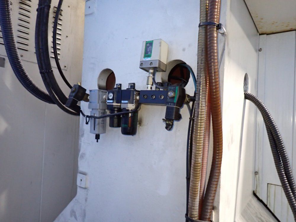 Kia Heavy Industries Corp 25 1/2" X 67" Cnc Vmc - Vx650