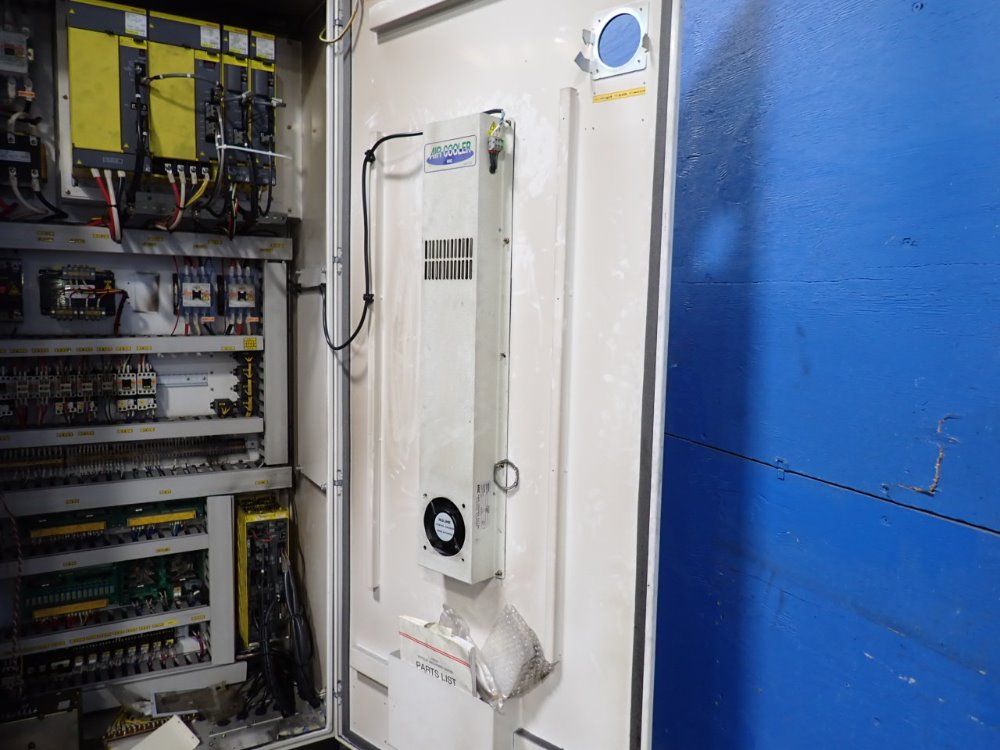 Kia Heavy Industries Corp 25 1/2" X 67" Cnc Vmc - Vx650