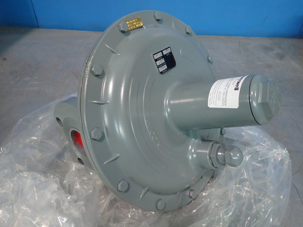 Fisher Regulator - 3000