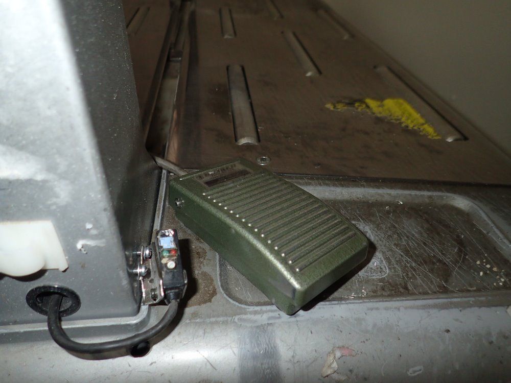 Dynaric Inc. Strapping Machine