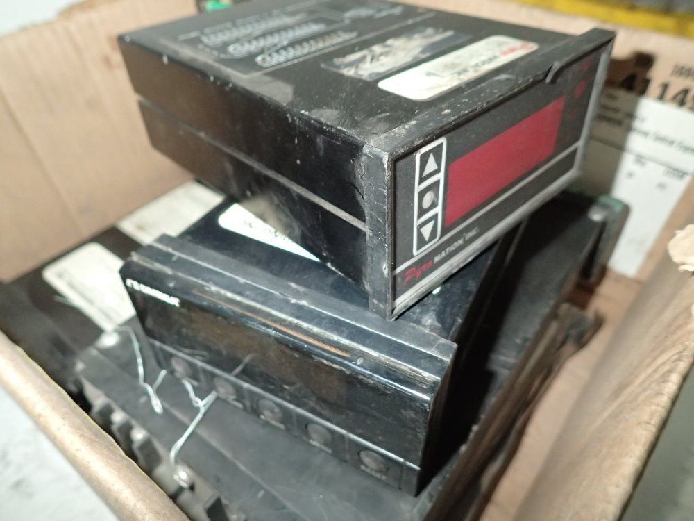 Omega / Pyro Temperature Controllers