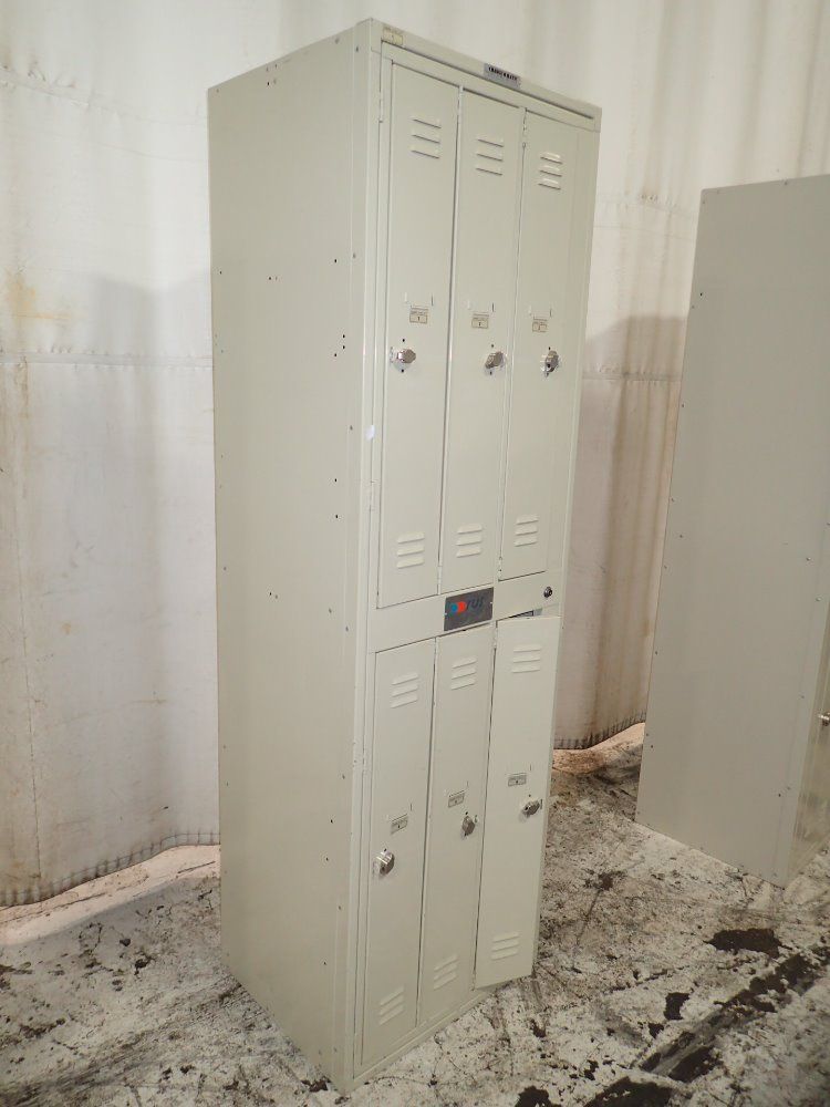 Change O Matic Locker