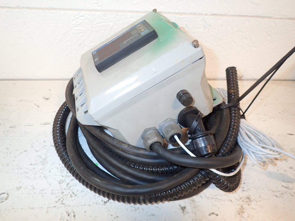 Precision Digital Temperature Controller