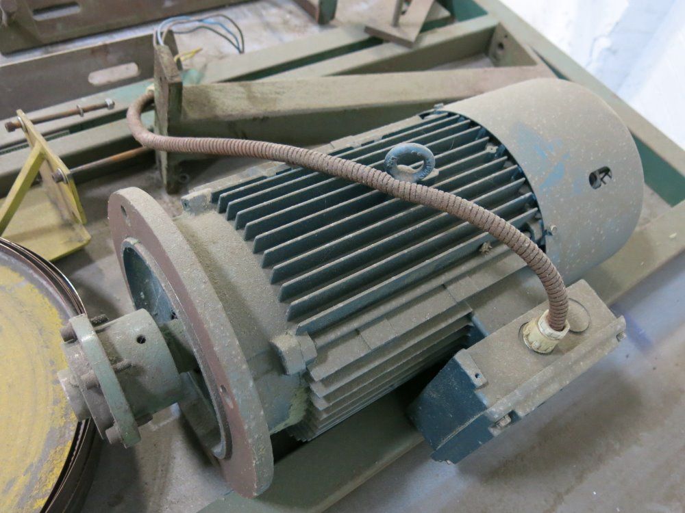 Lunghessa Nastro Vertical Band Saw