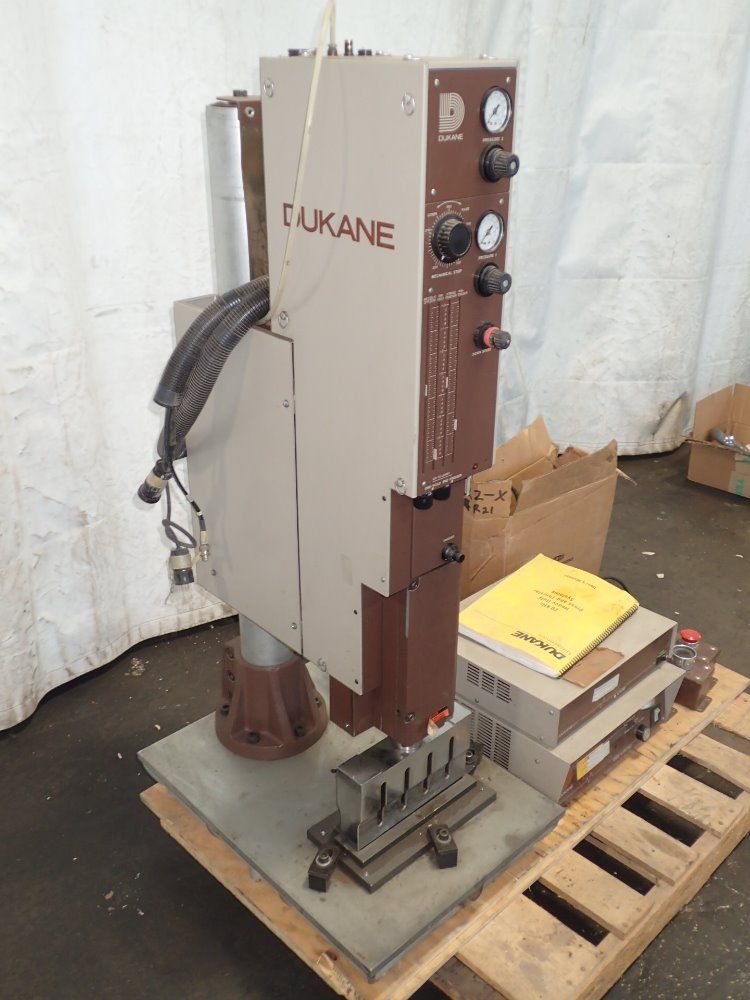 Dukane Ultrasonic Welder