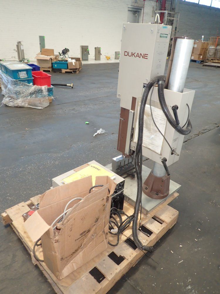 Dukane Ultrasonic Welder