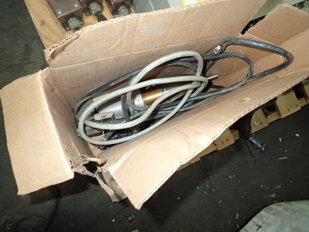 Dukane Ultrasonic Welder