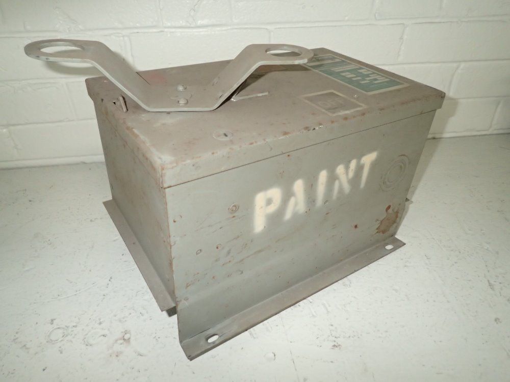 Ite / Progress Electric Bus Plug