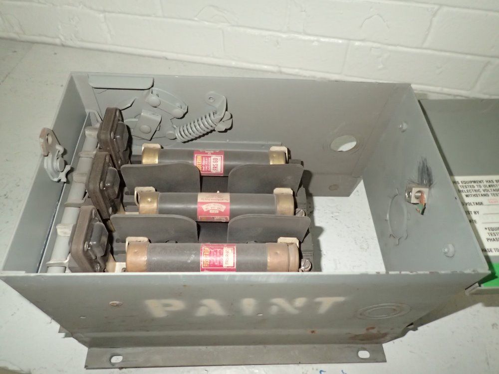 Ite / Progress Electric Bus Plug