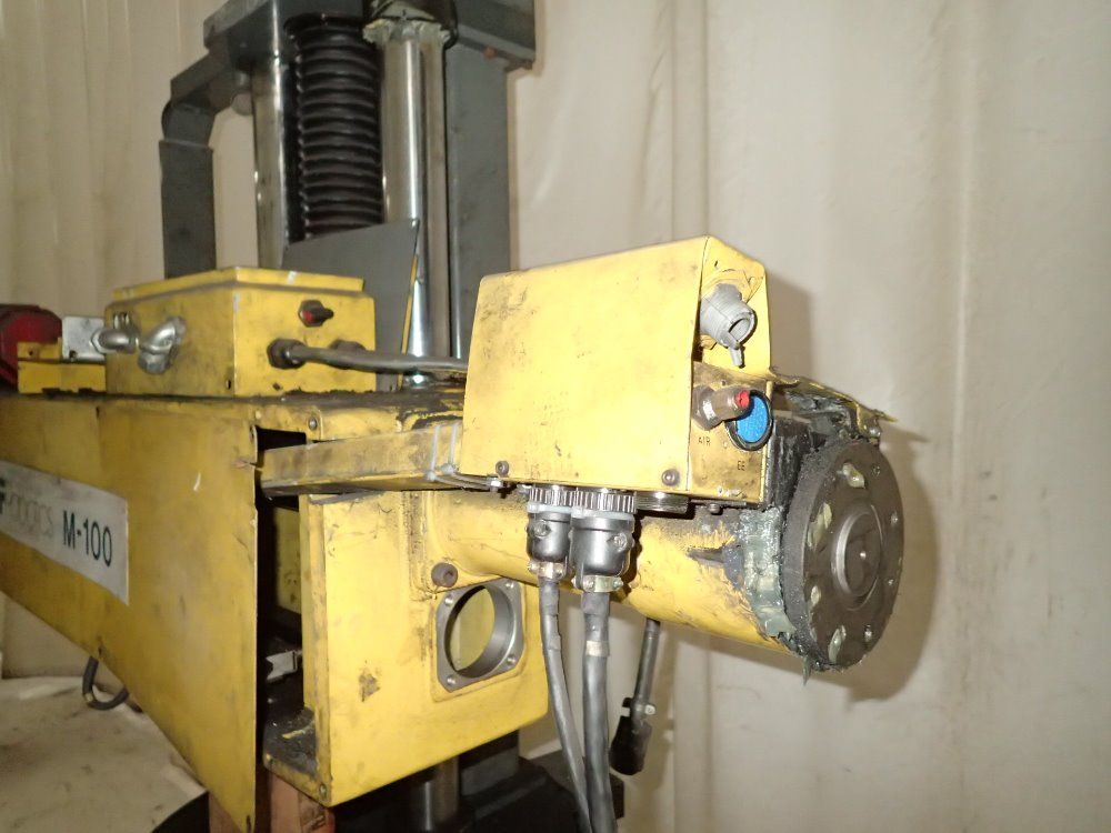 Fanuc / Gmf Robotics Robot