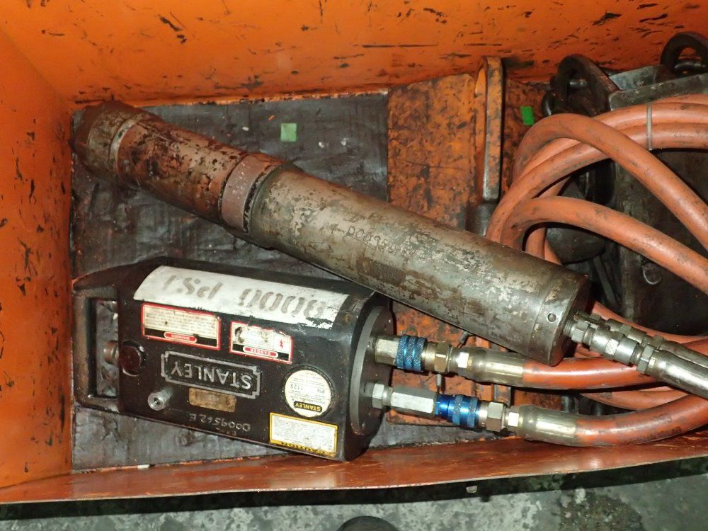 Stanley / Knaack Job Box / Hydraulic Tool