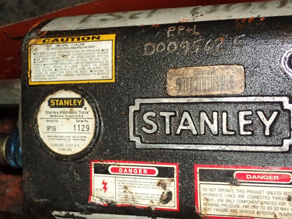 Stanley / Knaack Job Box / Hydraulic Tool